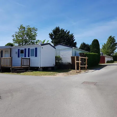 Le Logis 3 Etoiles * Σαιν-Ζαν-ντε-Μον