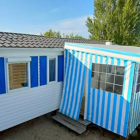 Le Logis 3 Etoiles Κάμπινγκ Σαιν-Ζαν-ντε-Μον