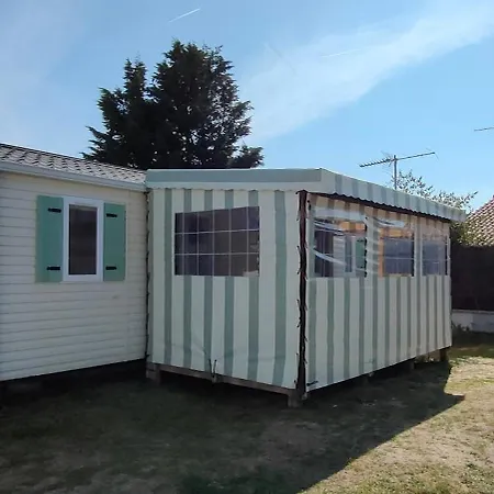 Le Logis 3 étoiles Camping *