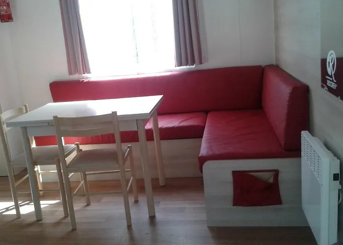 Кемпинг Le Logis 3 Etoiles *