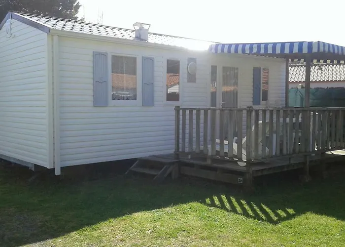 Le Logis 3 Etoiles Кемпинг *